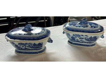 Pair Of Blue Willow Covered Casseroles 6 1/2W