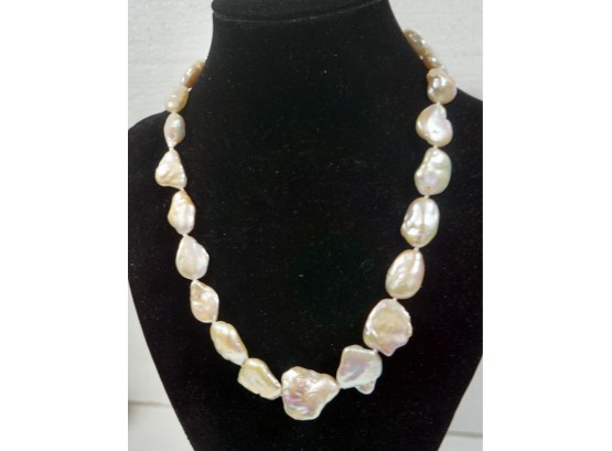 18' Freshwater Pearls Necklace