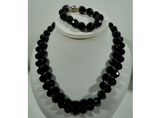 Pair Of Black Bead 24' Necklace & Matching 7' Bracelet Magnetic Clasp