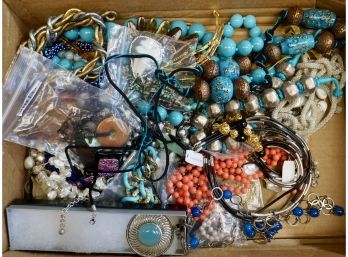 Lot Of Necklaces (turquoise)