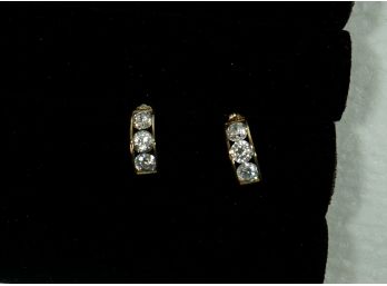 10k Cbic Zirconia Earrings , 2.2 Gr