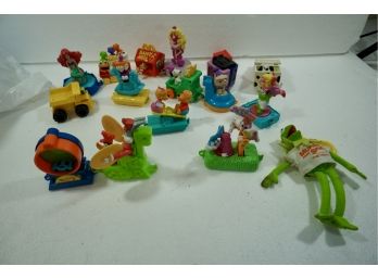Large 15 Piece Lot Of Happy Meal Toys /mostly Vehicles