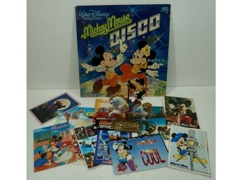 Mickey Mouse Lp ,18 Postcards , Collectors Society Carousel Figure