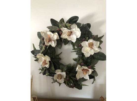 White Flower Wreath 24'