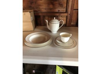 Mikasa Fine Ivory 12 Place Settings & Teapot