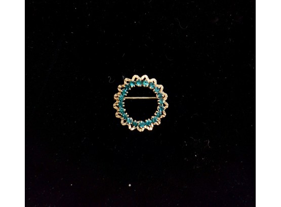 DCE 14kt Gold Filled Wreath Pin