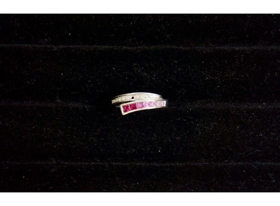 10 K Diamond And Ruby Ring