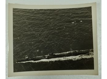 US Submarine Burrfish 1943 8x10 Photo