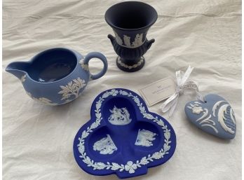 4 Small Wedgewood Pieces ASHTRAY, VASE, ORNAMENT, CREAMER