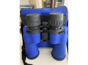 West Marine Binoculars With Case