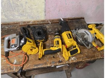 Black And Decker Assorted Tools (6) And De Walt (needs Battery)