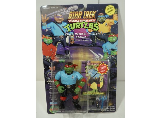 Star Trek Teenage Mutant Ninja Turtles 'Chief Medical Officer Raphael' #3453 NIB