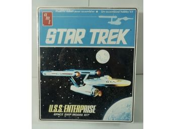 AMT Ertl Star Trek USS Enterprise #6676 Model