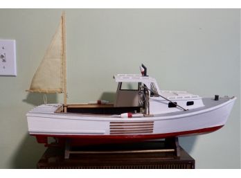 Model Wooden Boat 22'