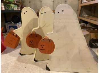 3 Wooden Painted Ghosts