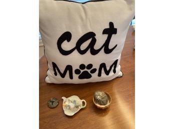 Cat Mom Pillow, Miniature Basket With Hand Painted Cat Rock