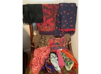 Several Scarves Many With Magnetic Closures - Br2f