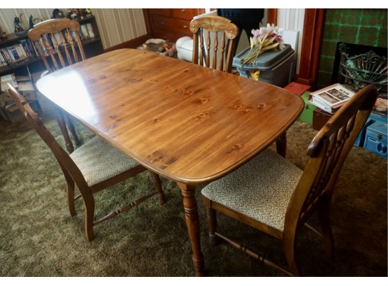 Pine Dining Room Table & 4 Chairs