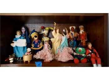 Shelf #15 Lot Of 15 Dolls (mork)