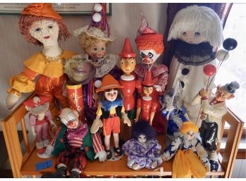 Shelf #19 Lot Of 15 Dolls (pinocchio's)