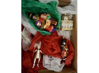 #59 Box Full Of Christmas Ornaments (white House)