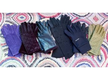 Lot Of 6 Pairs Of Womens Gloves
