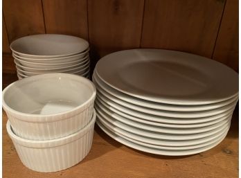 Pottery Barn Caterer's Box Of White Dinner Plates And Bowls