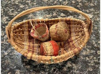 A Collection Of 3 Vintage Sweet Grass Baskets