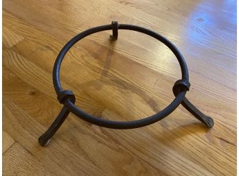 Wrought Iron Plant Stand With 3 Legs And Decorative Feet
