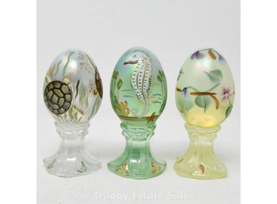 3 Fenton Glass Eggs On Stand S. Jackson,J. Drayer, J. Kunz