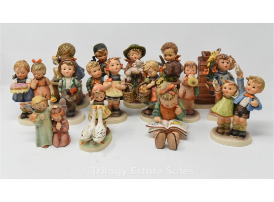 15 Hummel Figurines 1972-1979 Lot A