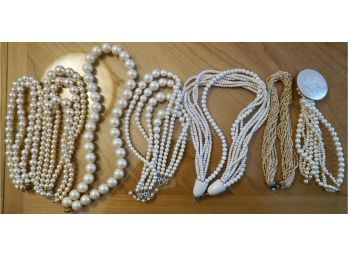 Lot Of 7 Fashion Necklaces