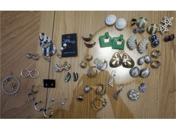 Lot Of Earrings (SS Not Tested)