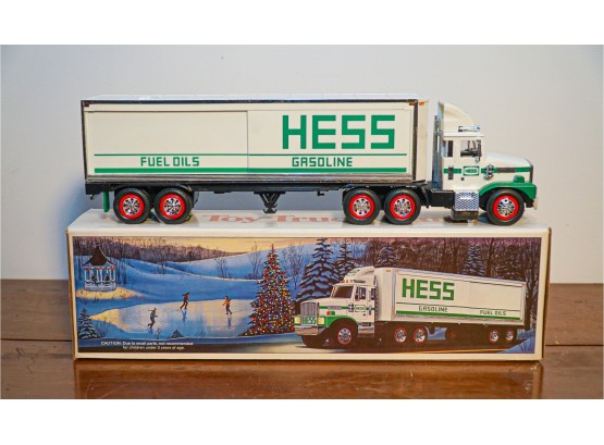 Hess Trucks, Fire Engines NIB