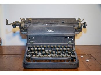 Vintage Typewriter Royal