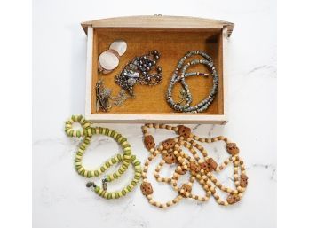 Lot Of Beaded Jewelry Finds