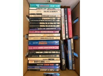 Large Lot (27) Of Vintage Star Trek, Star Wars, Etc,  Paperback Books!