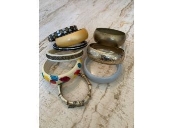 Lot Of Various Vintage Bangle Bracelets