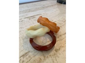 Fantastic Group Of Three Bakelite Bangles, Butterscotch, Ivory And Cinnamon!