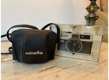 Minolta Hi Matic F 35 Mm Camera With Case And Original Box And Booklet!