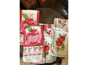 Set Of 4 Vintage Linen Hand Towels GORGEOUS!