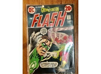 The DC Flash . Green Lantern The Flash No 222 Aug