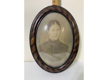 Late 1870's Oval With Convex Glass Framed Portrait See Info On Back