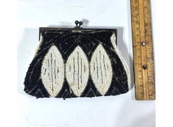 Vintage Black And White Beaded Leaf Purse With Pocket