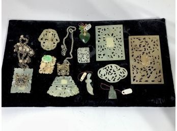 Large Group Of Vintage Carved Jade Pieces And Necklace 14 Kt