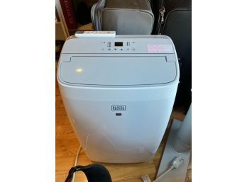 Portable Indoor Air Conditioner By Black And Decker Works Well! 10,000BTU. ONE YEAR OLD!!