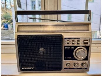 Retro Panasonic Radio!