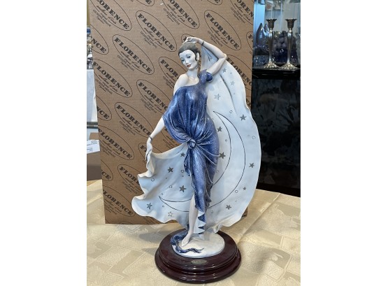 Rare Armani Dama De Luna Moonlight  Porcelain Figurine Limited Addition 88/5000 With Box