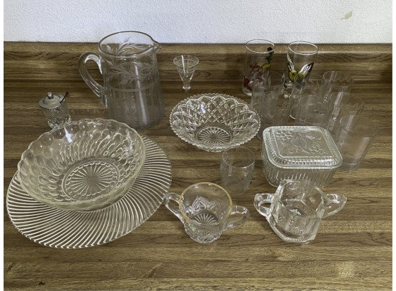 LOT MOSTLY CLEAR VINTAGE GLASSWARE