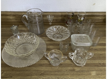 LOT MOSTLY CLEAR VINTAGE GLASSWARE